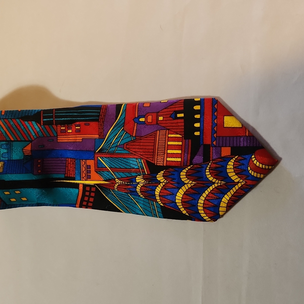 Addiction tie